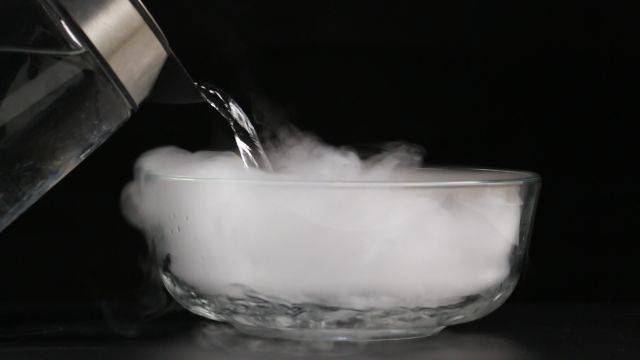 被干冰冻伤的处理方法,白山干冰供应