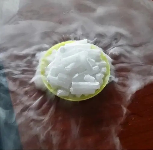 干冰是如何做出舞台烟雾效果的,白山干冰供应